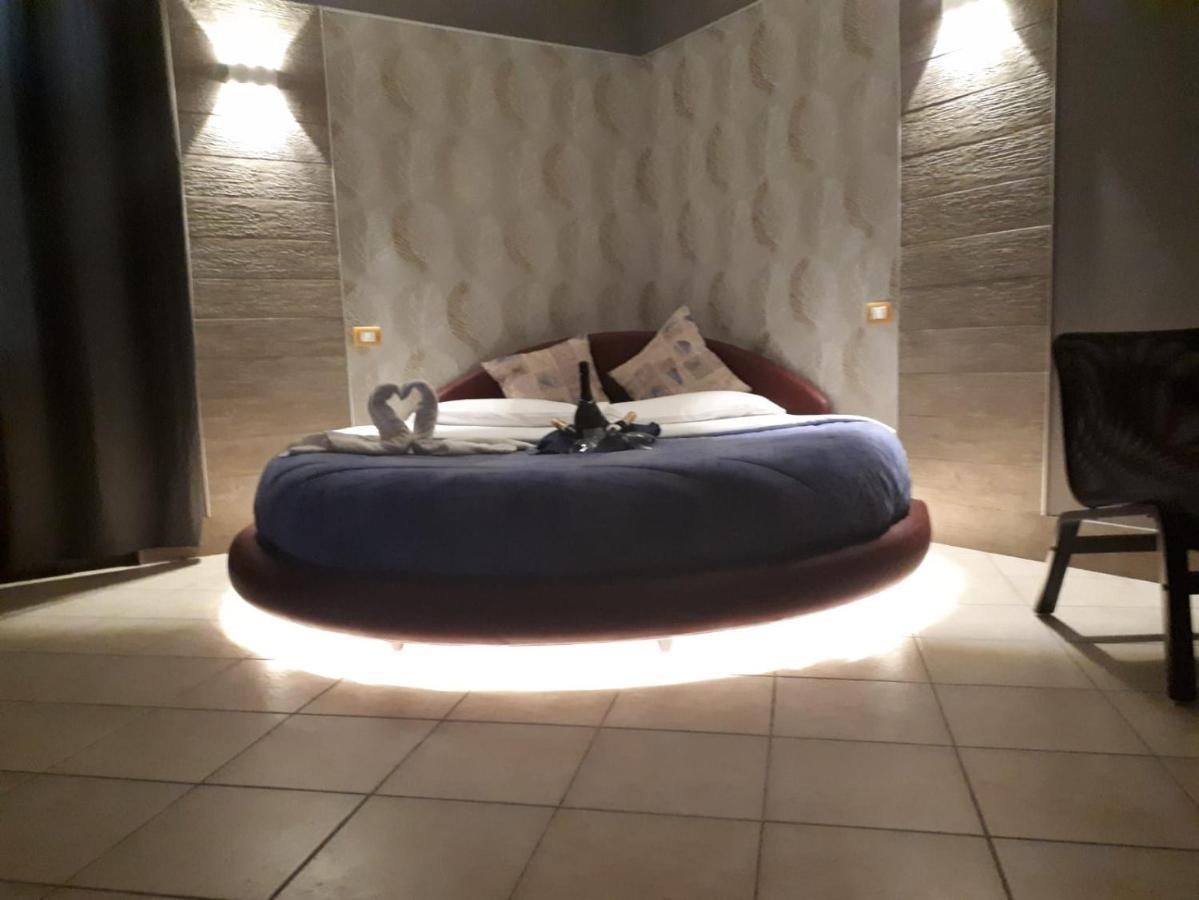 Thaire Resort Castel Volturno Bagian luar foto