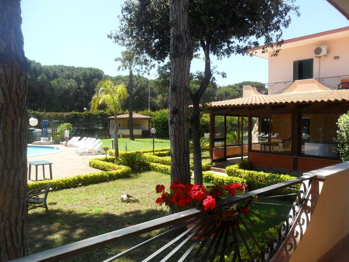 Thaire Resort Castel Volturno Bagian luar foto