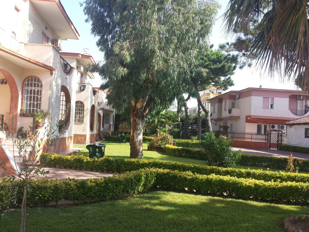 Thaire Resort Castel Volturno Bagian luar foto