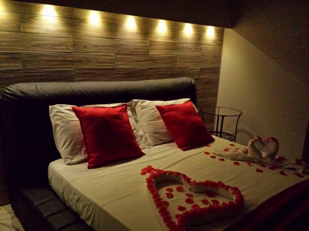 Thaire Resort Castel Volturno Bagian luar foto