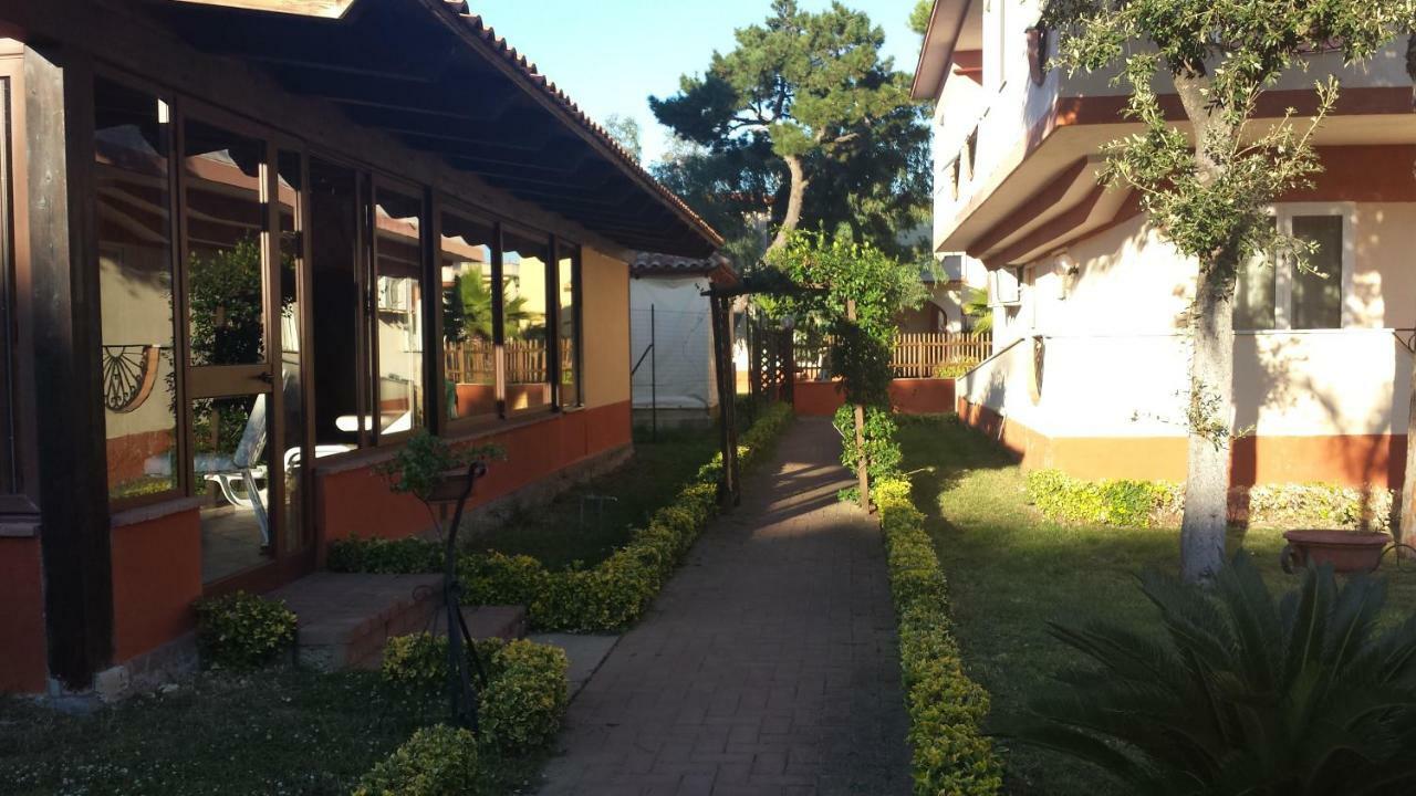 Thaire Resort Castel Volturno Bagian luar foto