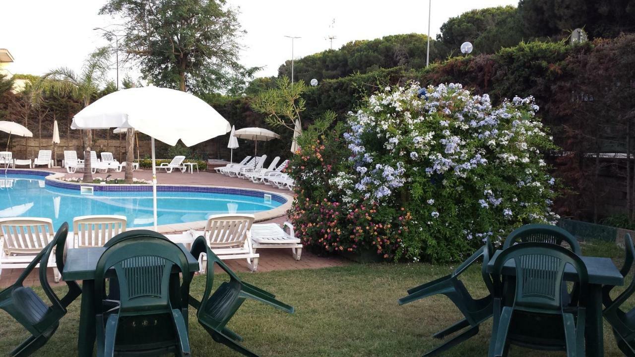 Thaire Resort Castel Volturno Bagian luar foto
